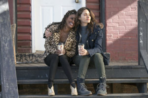 Shanola Hampton as Veronica Fisher and Emmy Rossum as Fiona Gallagher in Shameless (Season 7, episode 10) - Photo: Chuck Hodes/SHOWTIME - Photo ID: shameless_710_c0374
