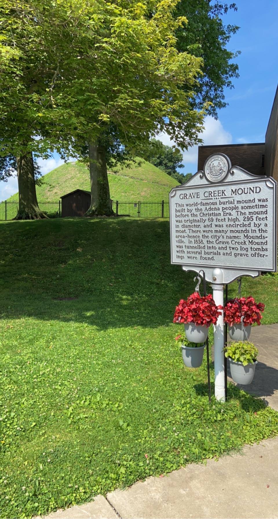 moundsville burial mound 